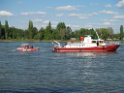 Motor Segelboot mit Motorschaden trieb gegen Alte Liebe bei Koeln Rodenkirchen P052